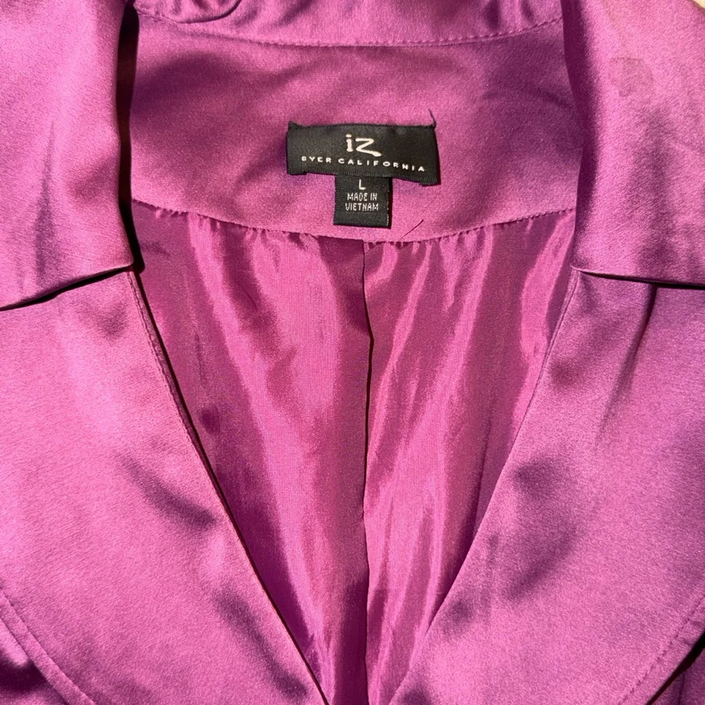 Y2K Isaac Mizrahi Purple Satin Trench Coat – Belted, Size L - Picture 2 of 4